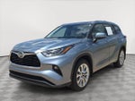2020 Highlander Thumbnail 3