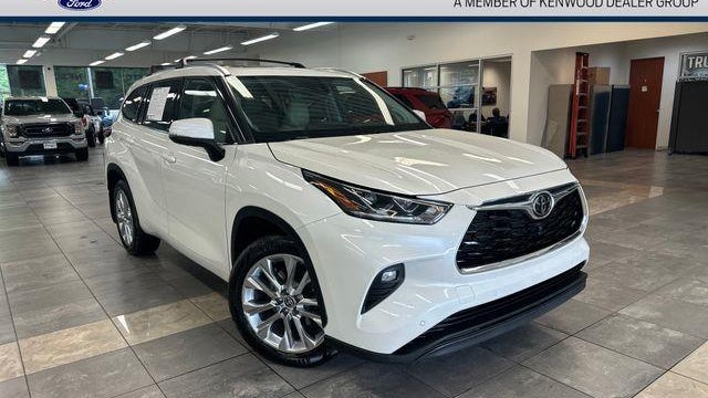 Preowned 2021 Toyota Highlander Limited for Sale
