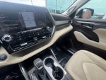2020 Highlander Thumbnail 20