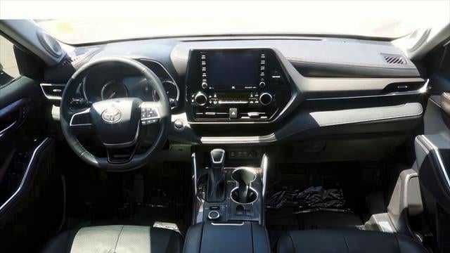 2022 Toyota Highlander Limited