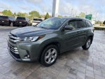 2019 Highlander Thumbnail 6