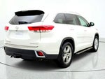 2019 Highlander Thumbnail 5