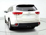 2019 Highlander Thumbnail 6