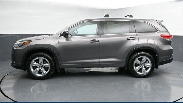 2017 Toyota Highlander Limited
