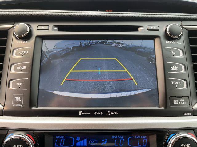2017 Toyota Highlander - $23,300