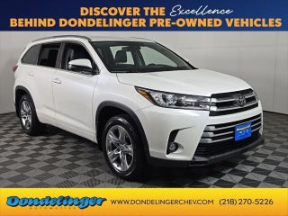 2019 Toyota Highlander with Blizzard Pearl Exterior