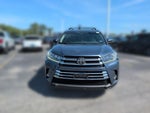 2019 Highlander Thumbnail 6