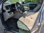 2019 Highlander Thumbnail 7