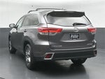 2018 Highlander Thumbnail 6