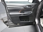 2018 Highlander Thumbnail 20