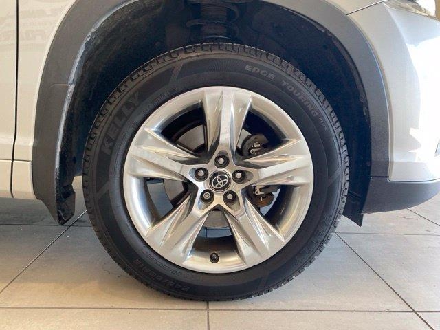 2018 Toyota Highlander - $22,920
