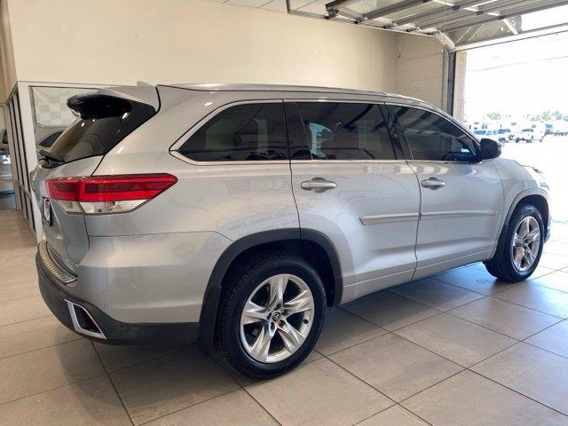 2018 Toyota Highlander - $22,920