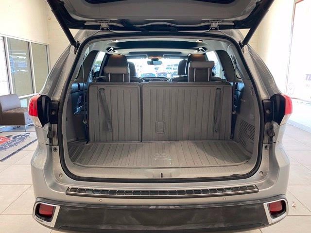 2018 Toyota Highlander - $22,920