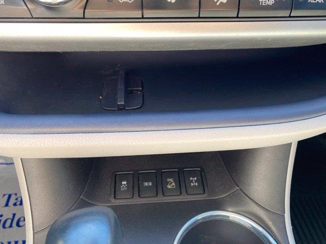 2018 Toyota Highlander - $22,920