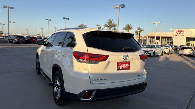 2019 Toyota Highlander Limited Platinum