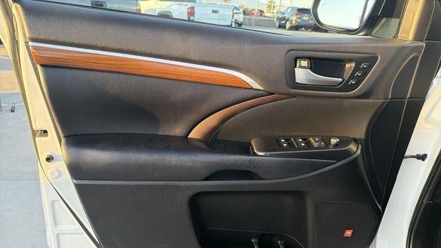 2019 Toyota Highlander Limited Platinum