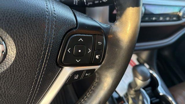 2019 Toyota Highlander Limited Platinum