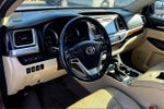 2017 Highlander Thumbnail 13