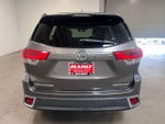 2017 Highlander Thumbnail 4