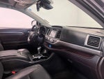 2017 Highlander Thumbnail 11