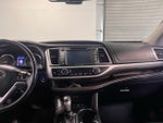 2017 Highlander Thumbnail 20