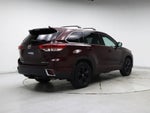 2018 Highlander Thumbnail 8