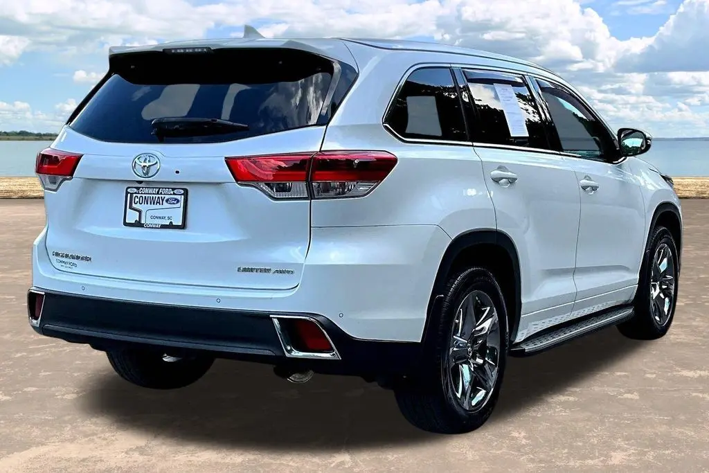 2019 Toyota Highlander - $26,998