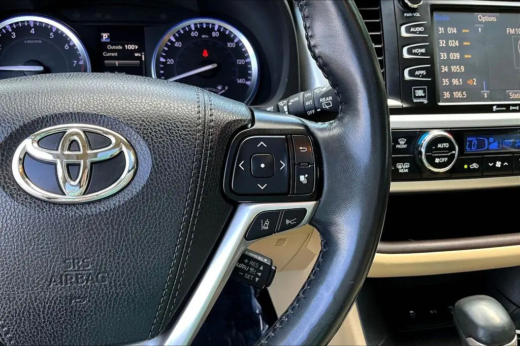 2019 Toyota Highlander - $26,998