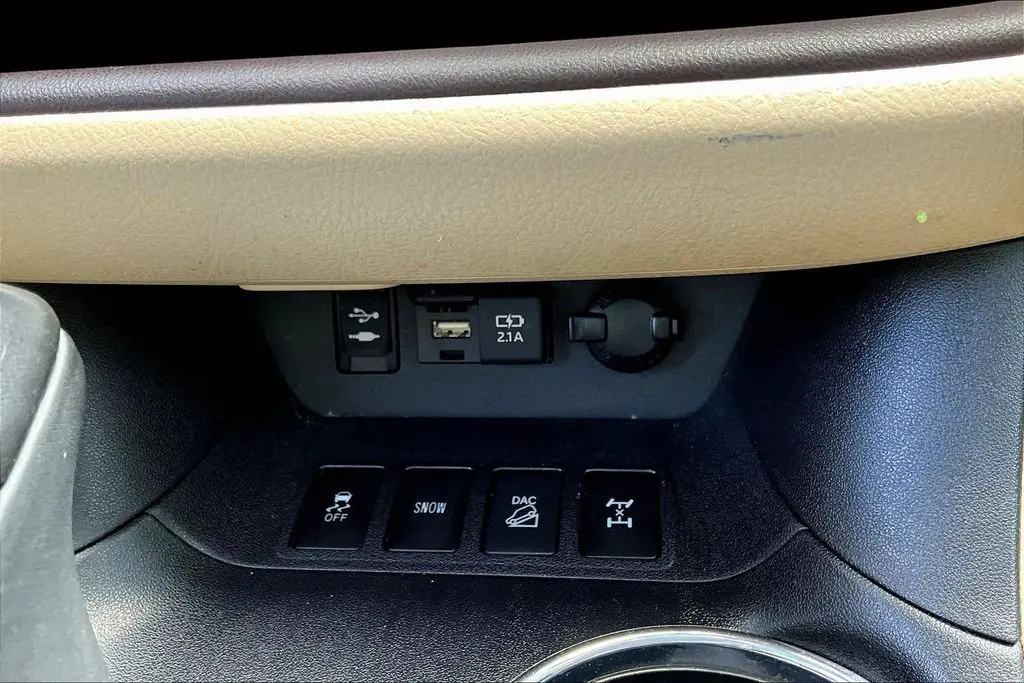 2019 Toyota Highlander - $26,998