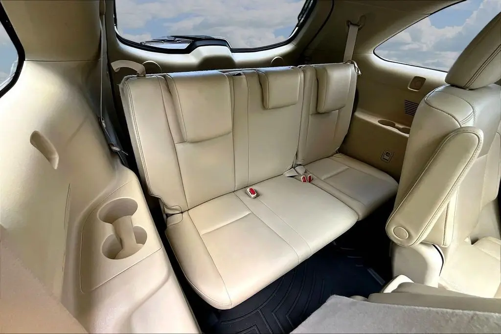 2019 Toyota Highlander - $26,998
