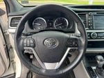 2019 Highlander Thumbnail 22