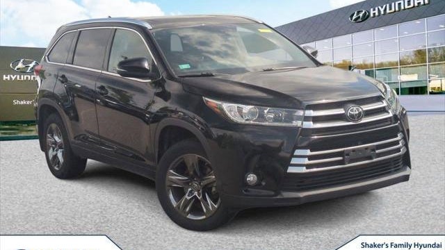 Preowned 2017 Toyota Highlander Limited Platinum for Sale