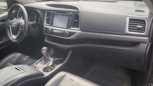 2017 Toyota Highlander Limited Platinum