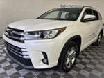2019 Highlander Thumbnail 1