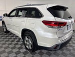 2019 Highlander Thumbnail 7