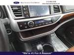 2019 Highlander Thumbnail 13