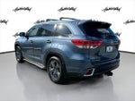 2017 Highlander Thumbnail 7