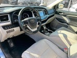 2017 Highlander Thumbnail 9