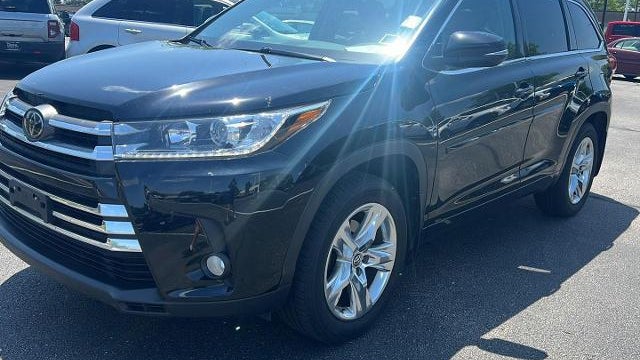 2017 Toyota Highlander Limited