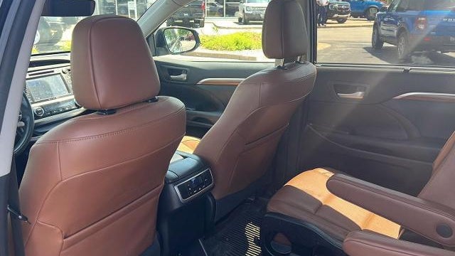 2017 Toyota Highlander Limited