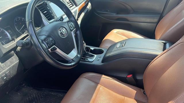 2017 Toyota Highlander Limited