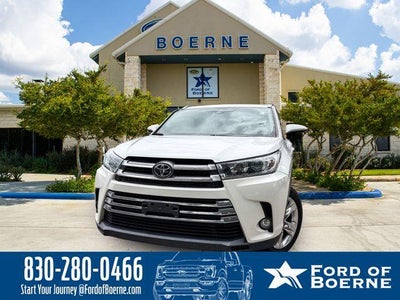 Photo of a 2018 Toyota Highlander AWD Limited 4DR SUV for sale