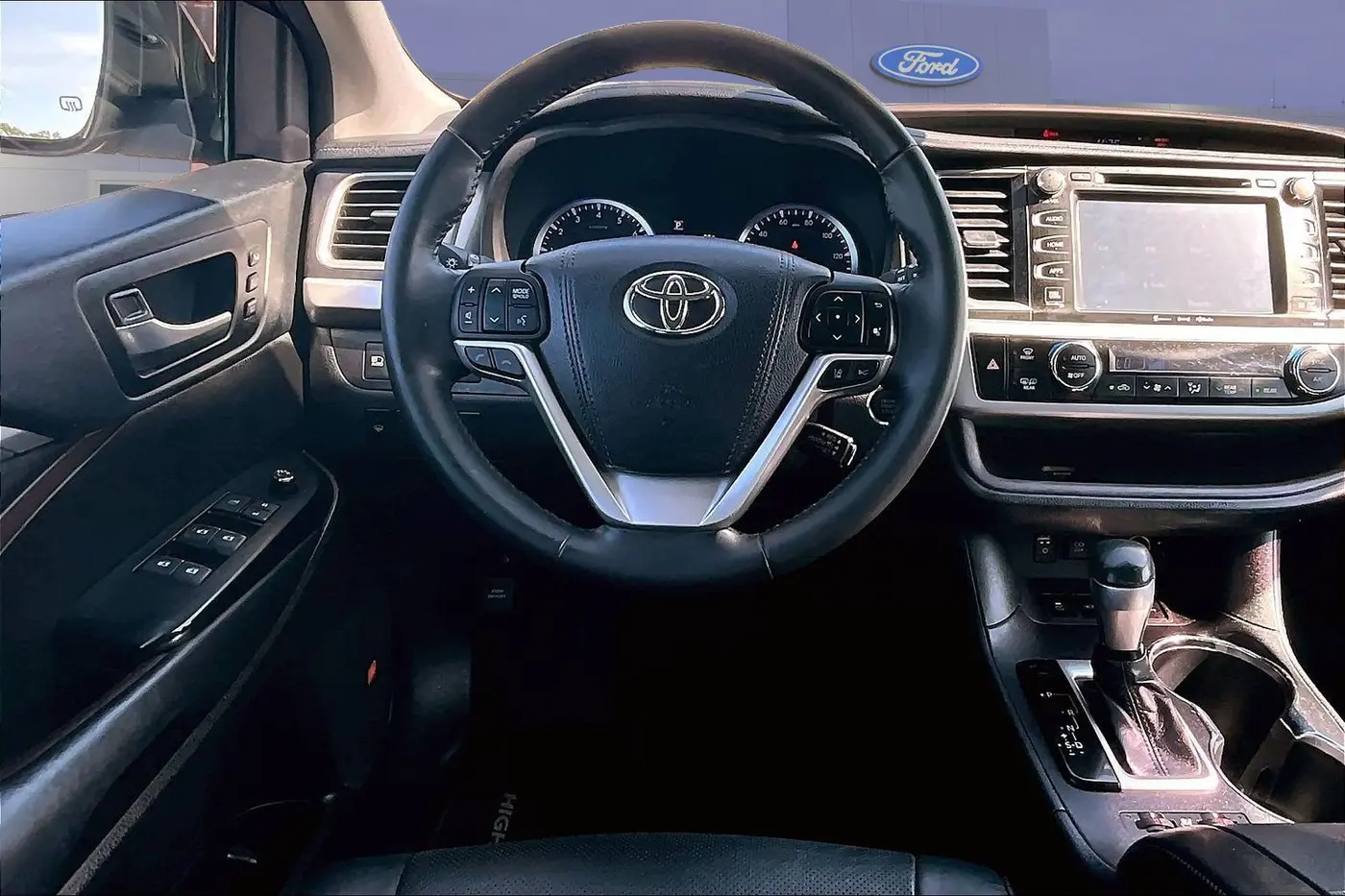 2018 Toyota Highlander - $22,800