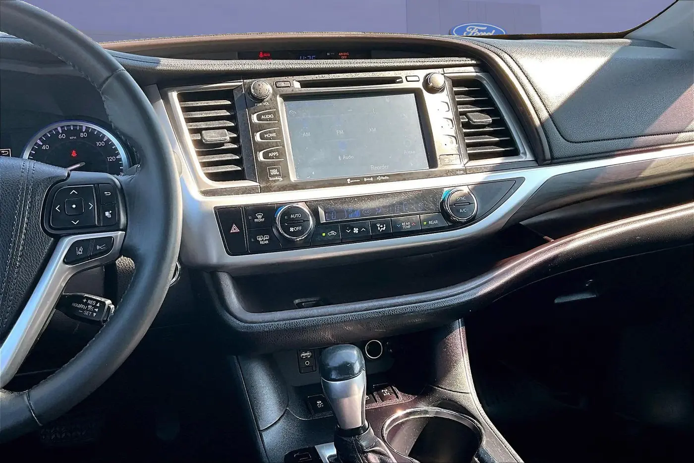2018 Toyota Highlander - $22,800
