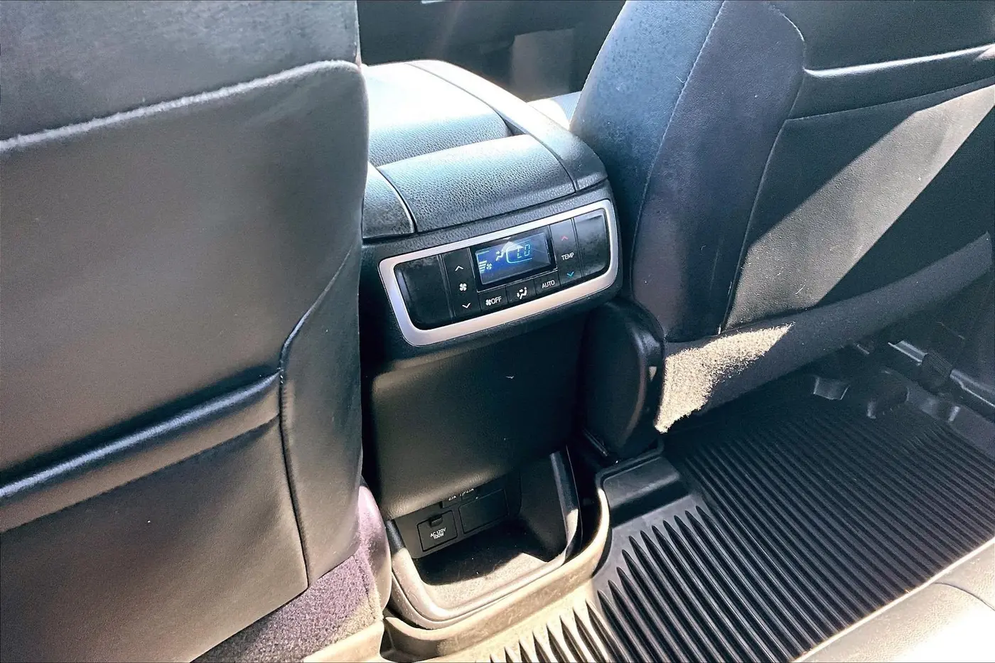 2018 Toyota Highlander - $22,800