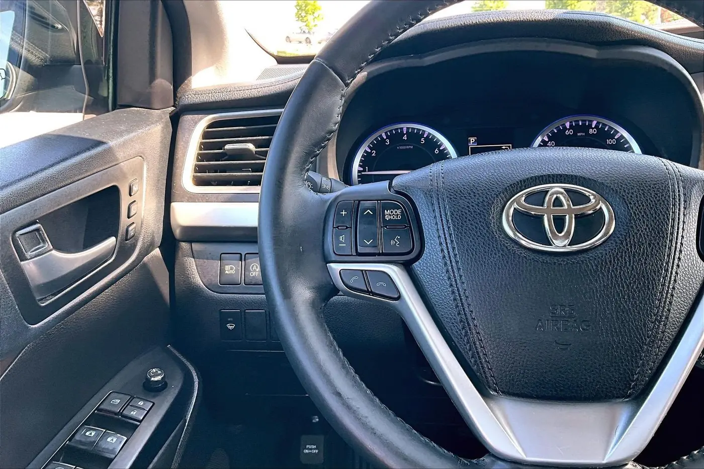2018 Toyota Highlander - $22,800