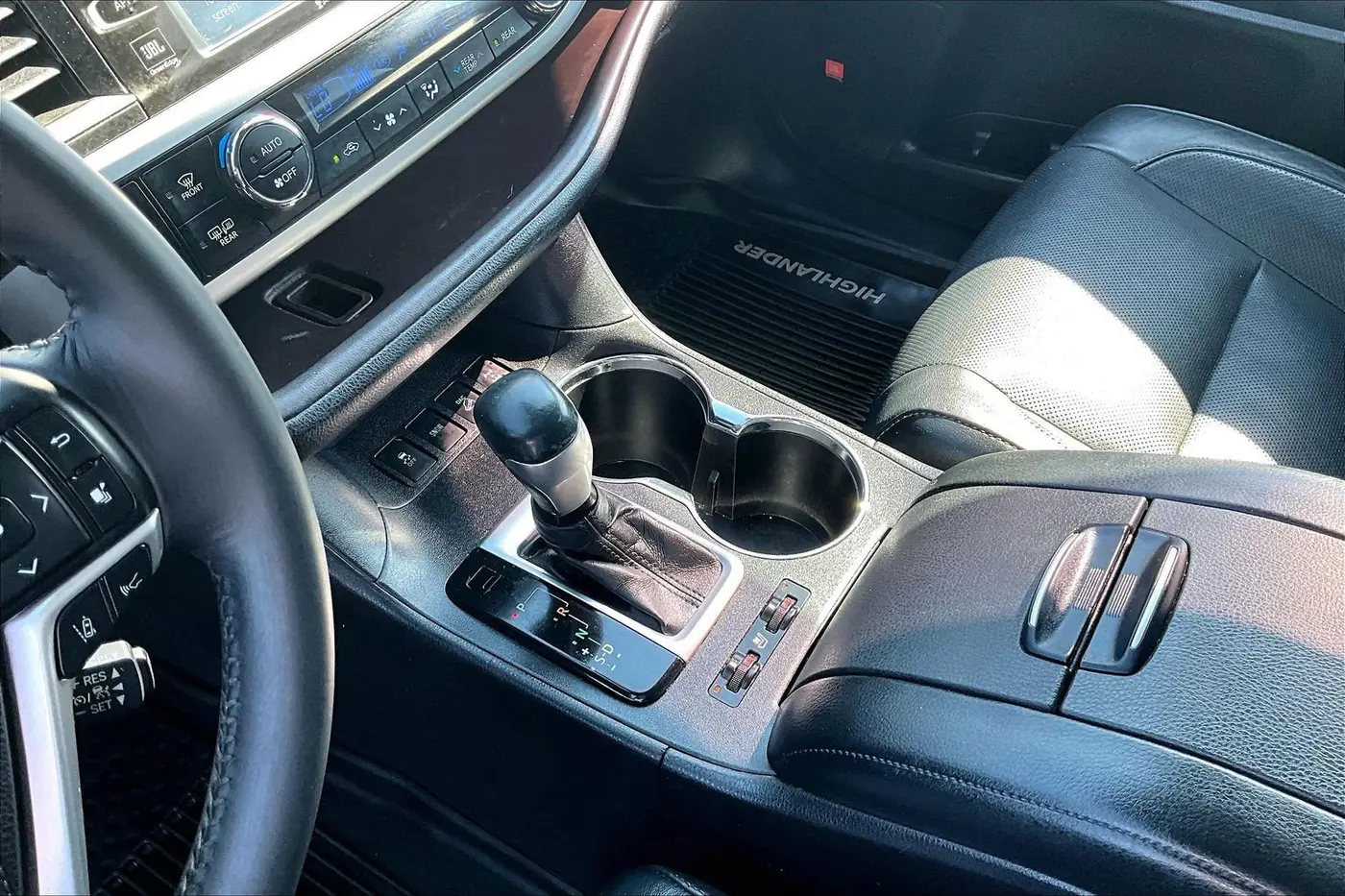 2018 Toyota Highlander - $22,800