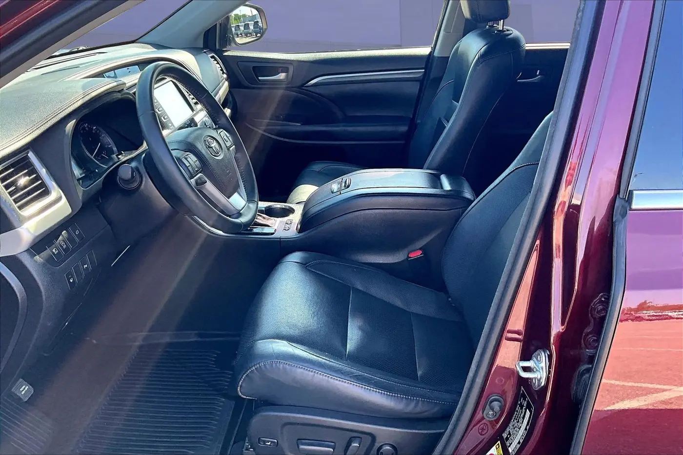 2018 Toyota Highlander - $22,800