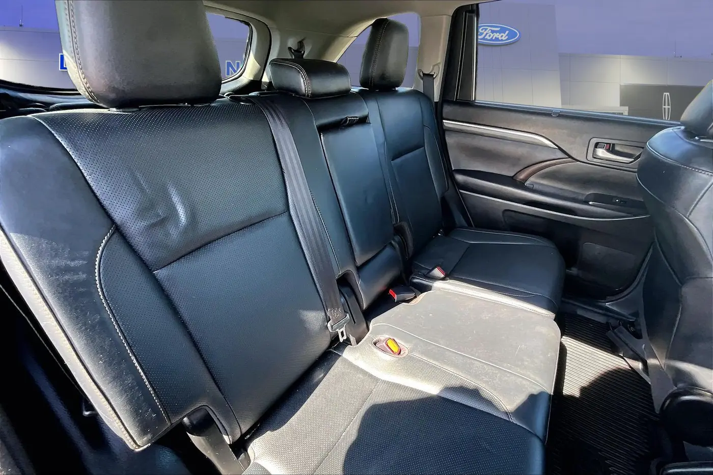 2018 Toyota Highlander - $22,800