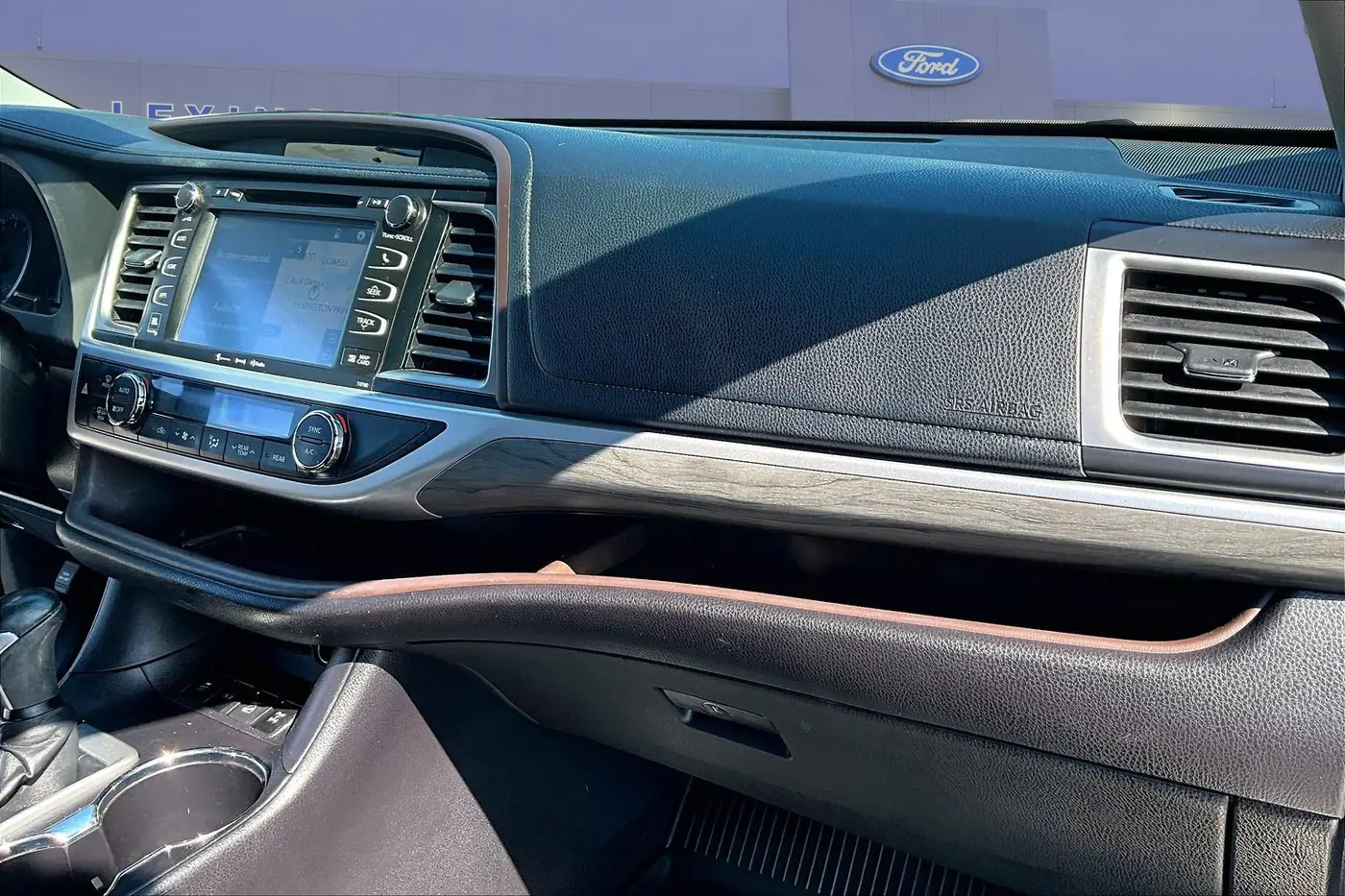 2018 Toyota Highlander - $22,800
